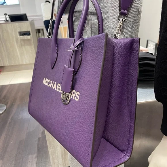 MICHAEL KORS Mirella Medium EW Pebbled Leather Tote Bag
Dark Purple 
NWT - Picture 13 of 16